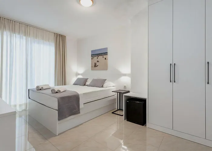 Sunset Split Panzió