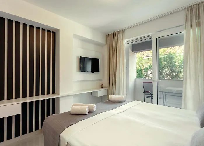 Panzió Sunset Split