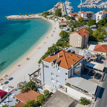 Sunset Split Bed & Breakfast Podstrana