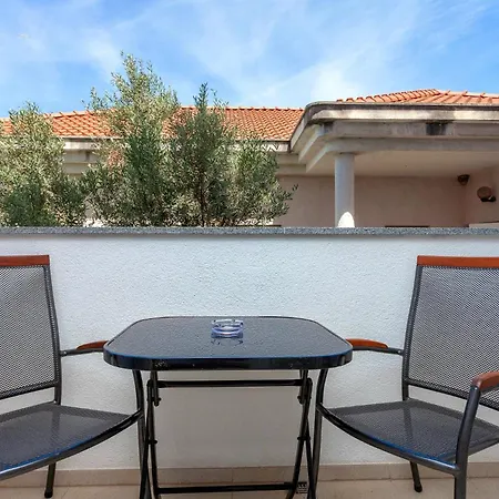 Sunset Split Bed & Breakfast