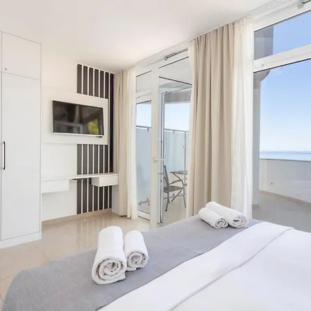 Sunset Split Podstrana