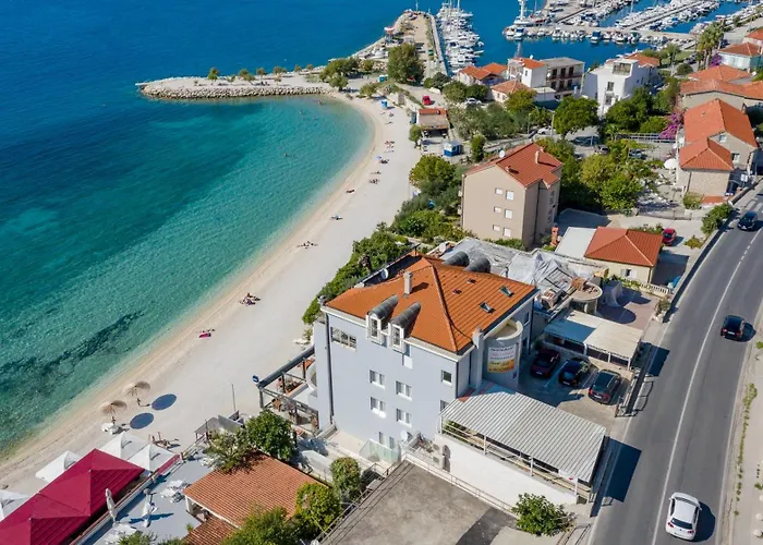 Sunset Split Bed & Breakfast Podstrana