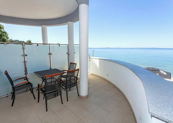 Sunset Split Bed & Breakfast Podstrana